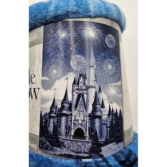 New - Walt Disney World Cinderella Castle Throw Blanket, 40" x 60" - Picture 5 of 8